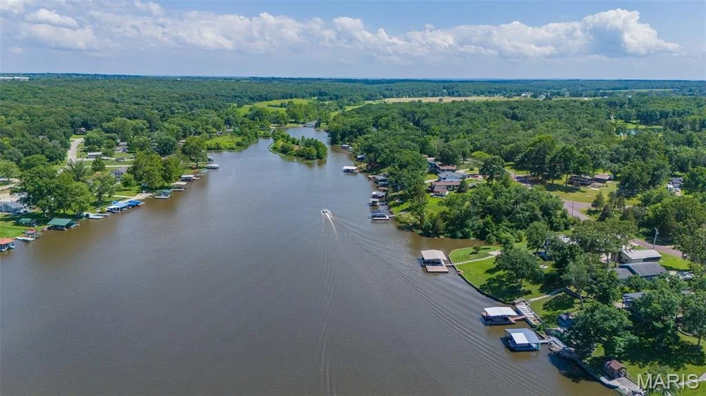 Photo of 2000 Lakeshore Drive