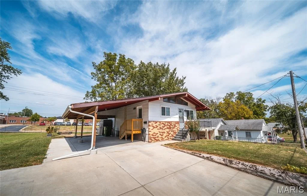 Photo of 1005 Missouri Avenue