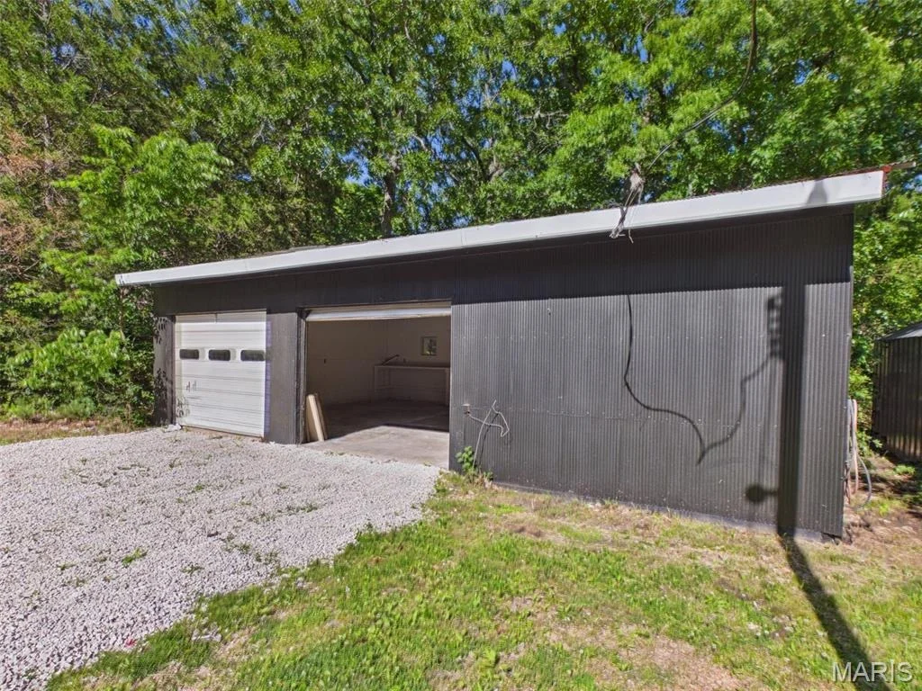 Photo of 21700 Highway Y