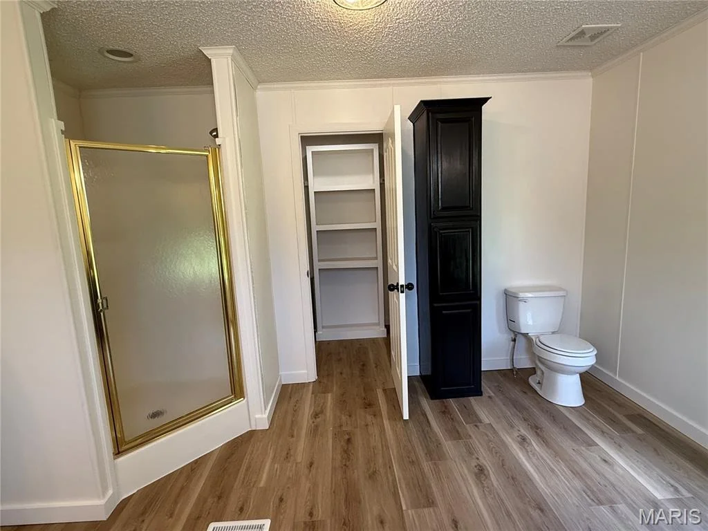 Photo of 18233 Loyalty Lane