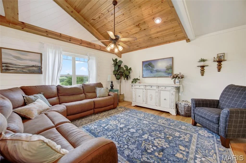 Photo of 2167 Susanna Road