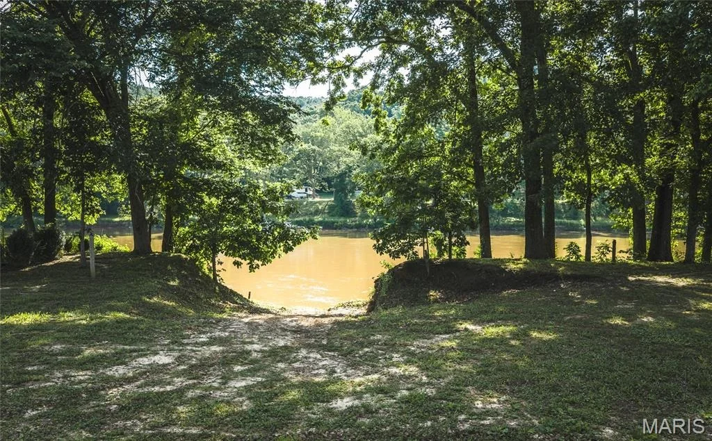 Photo of 17904 Cliff Road