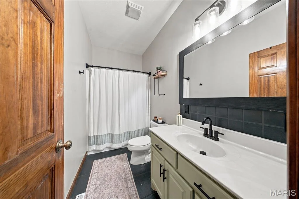 Photo of 15225 Deer Park Lane