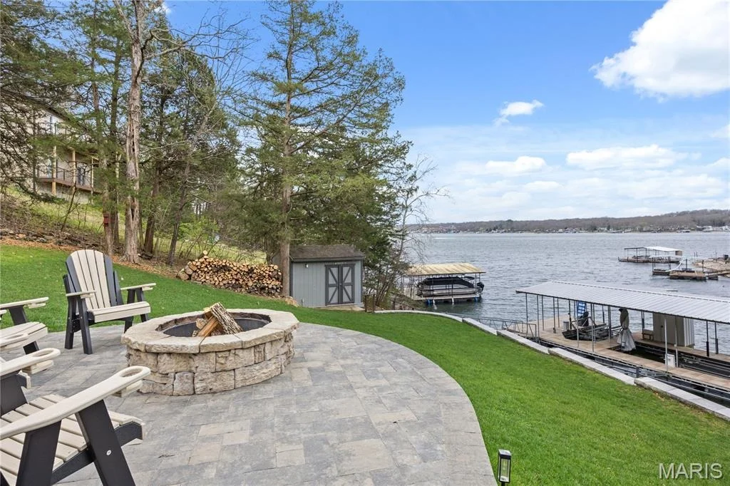 Photo of 18028 Bayview Lane