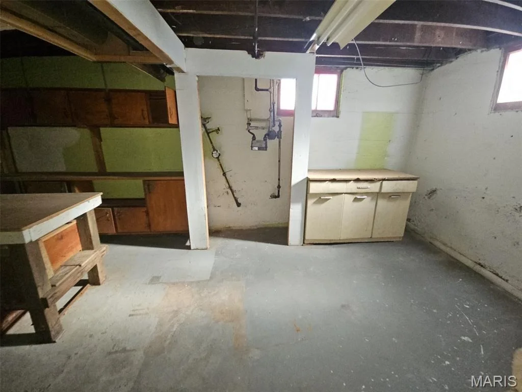Photo of 115 Lawrence Avenue