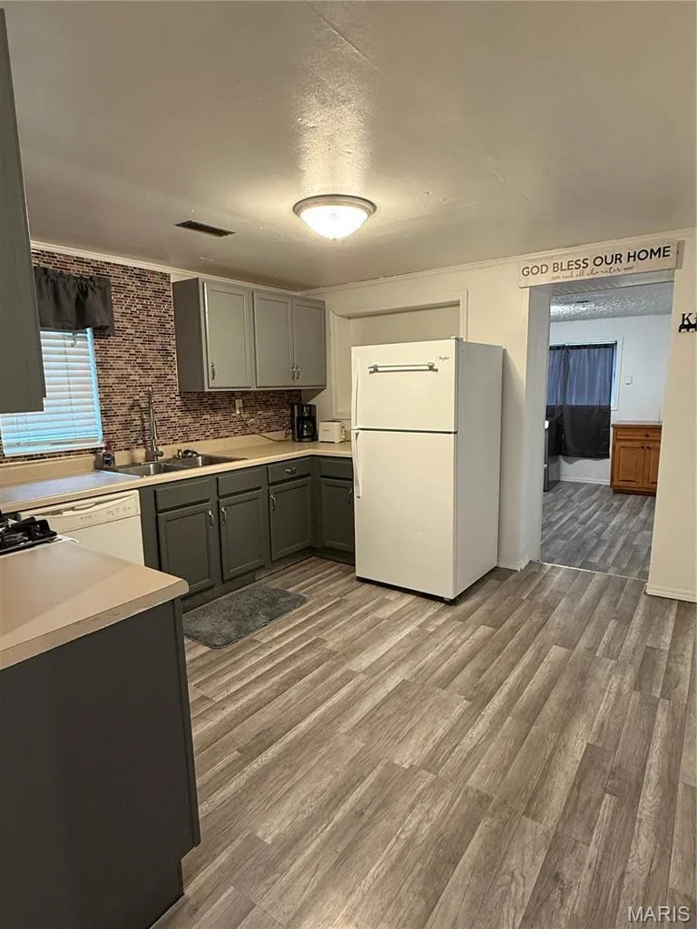 Photo of 3053 W Grand