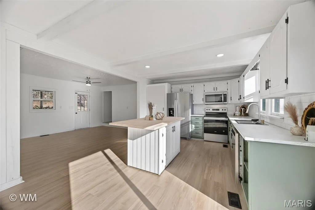 Photo of 16245 Badger Road