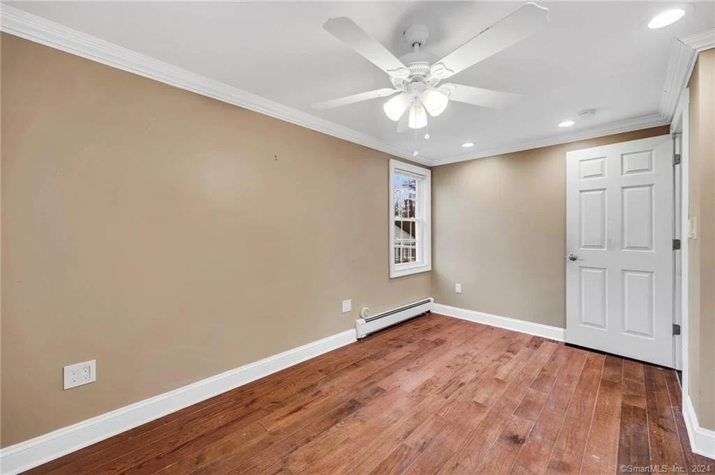 Photo of 402 Long Hill Road