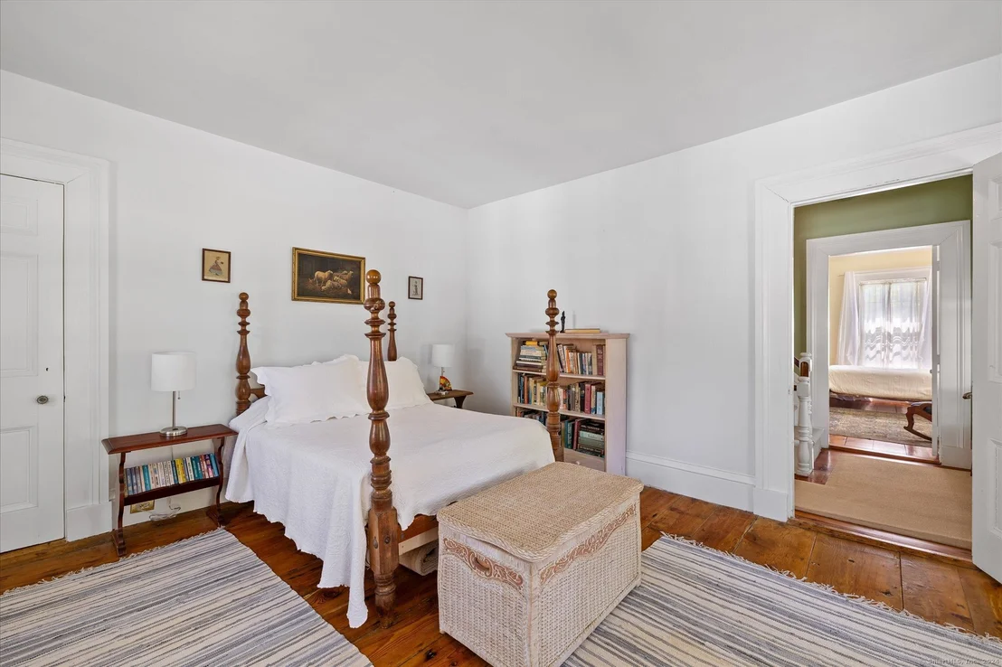Photo of 362 Thompson Hill Road