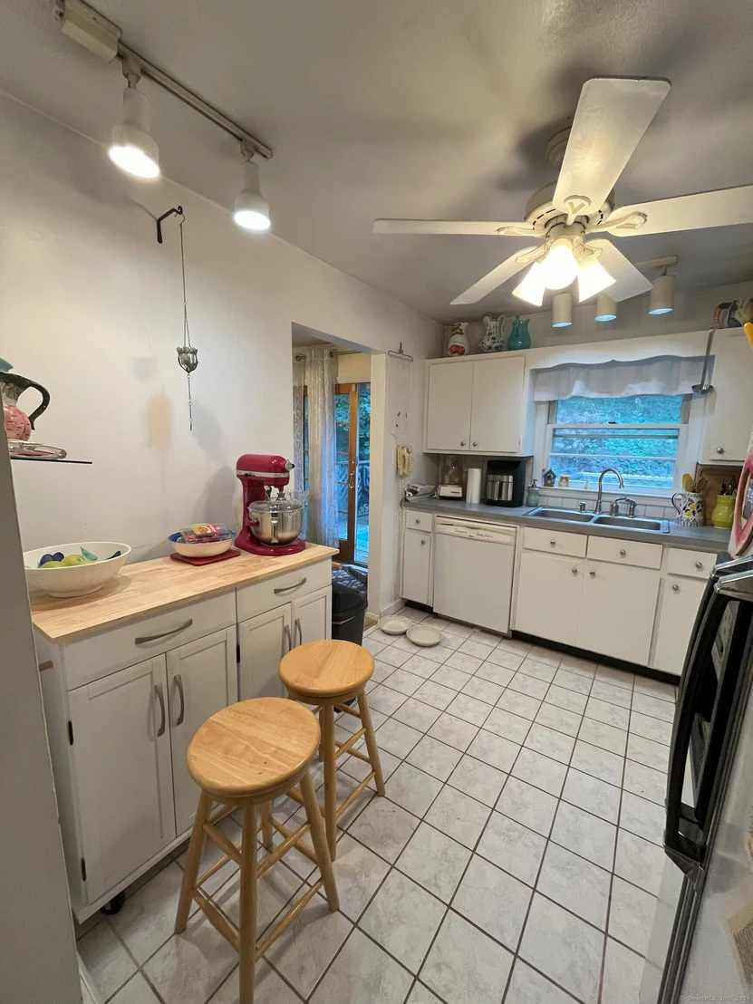 Photo of 40 Overlook Drive