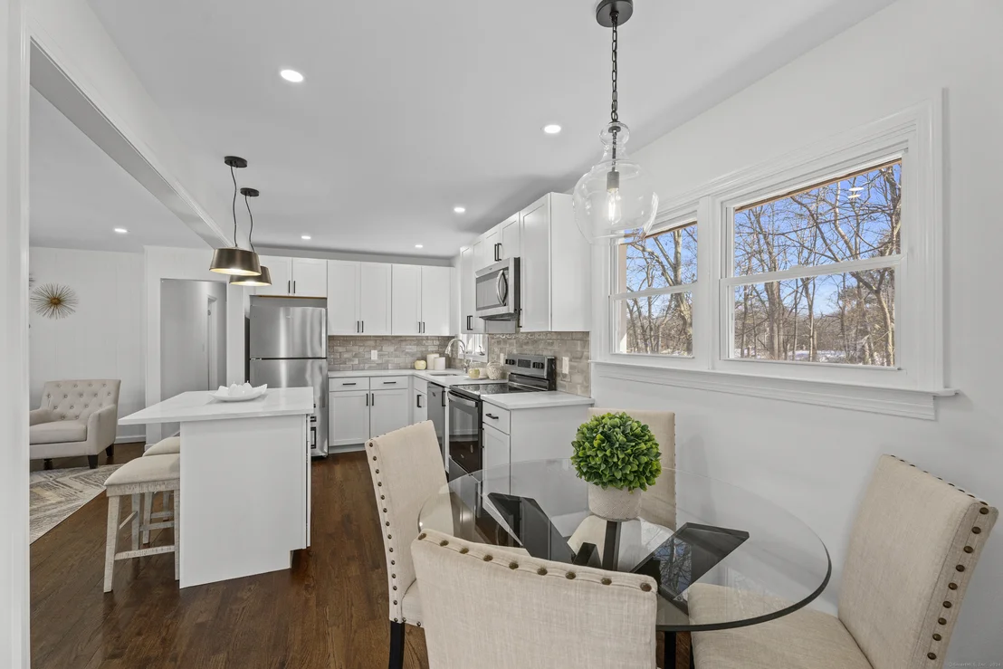 Photo of 10 Ridgetop Road