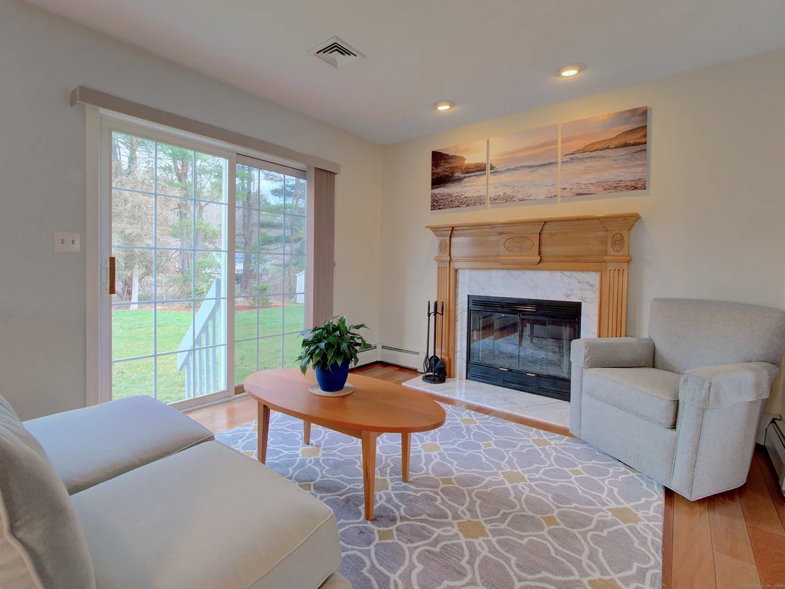 Photo of 115 Spring Wood Lane