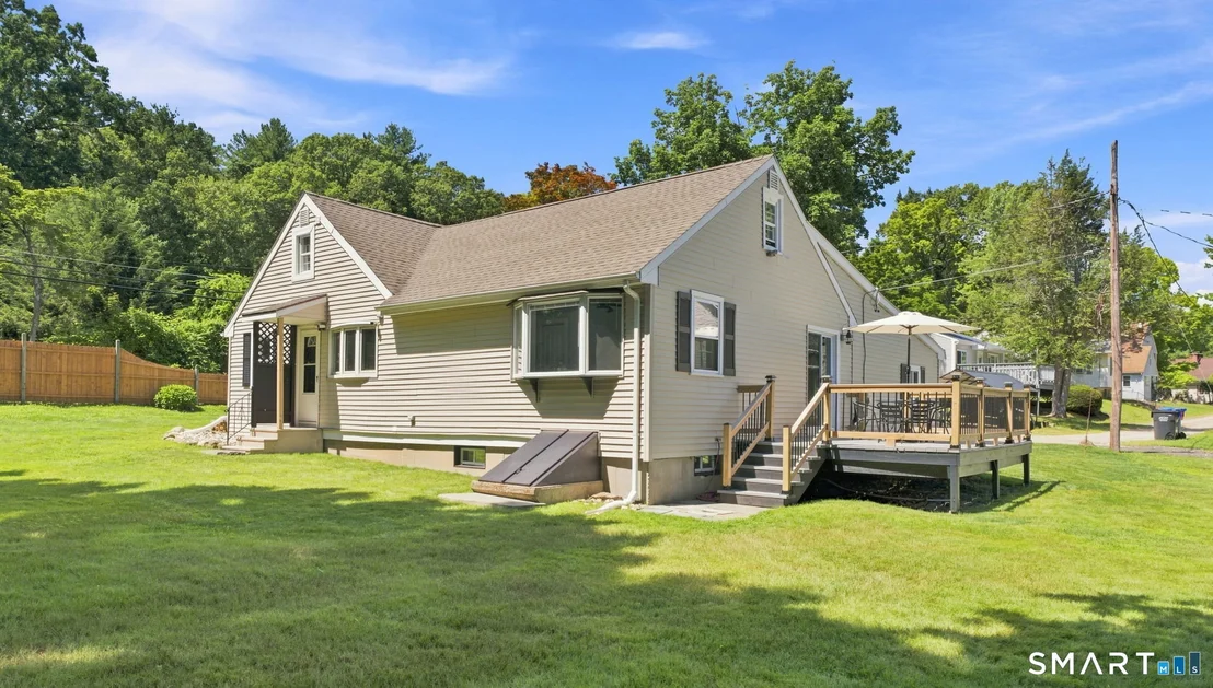 Photo of 75 Shore Road