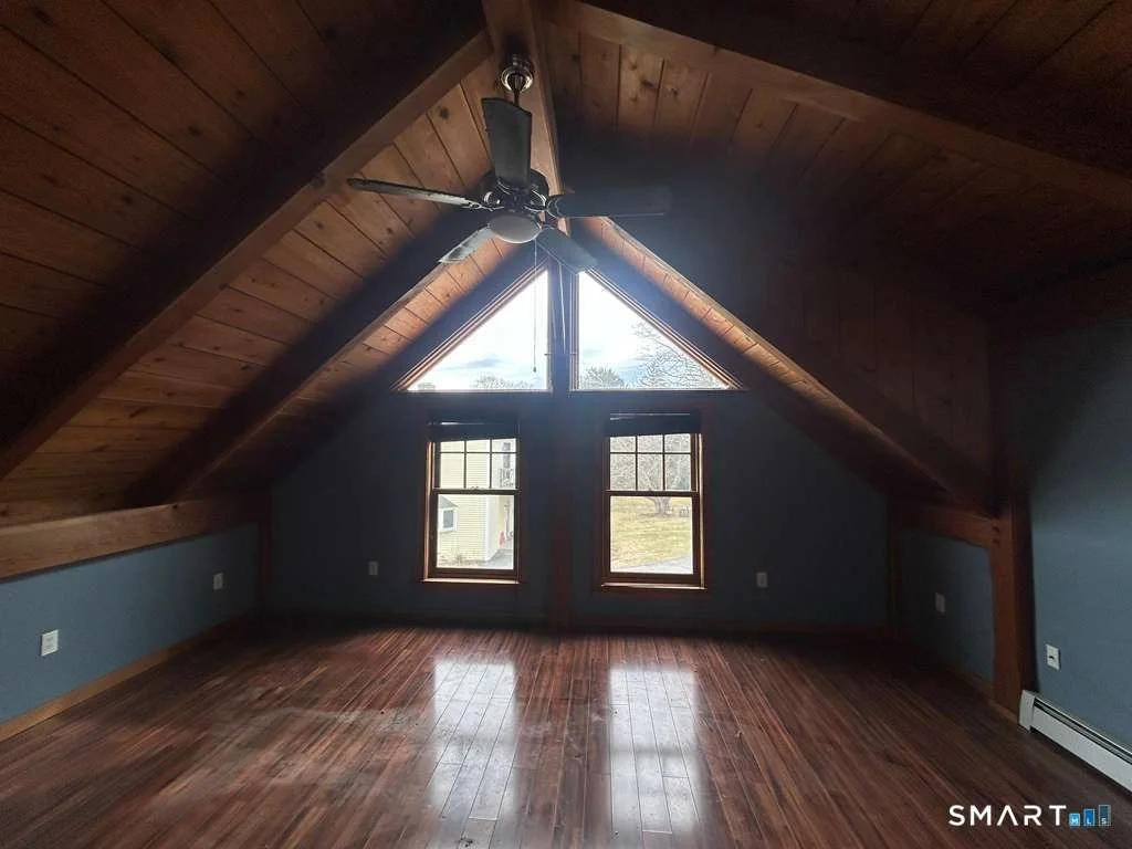 Photo of 17 Comstock Avenue