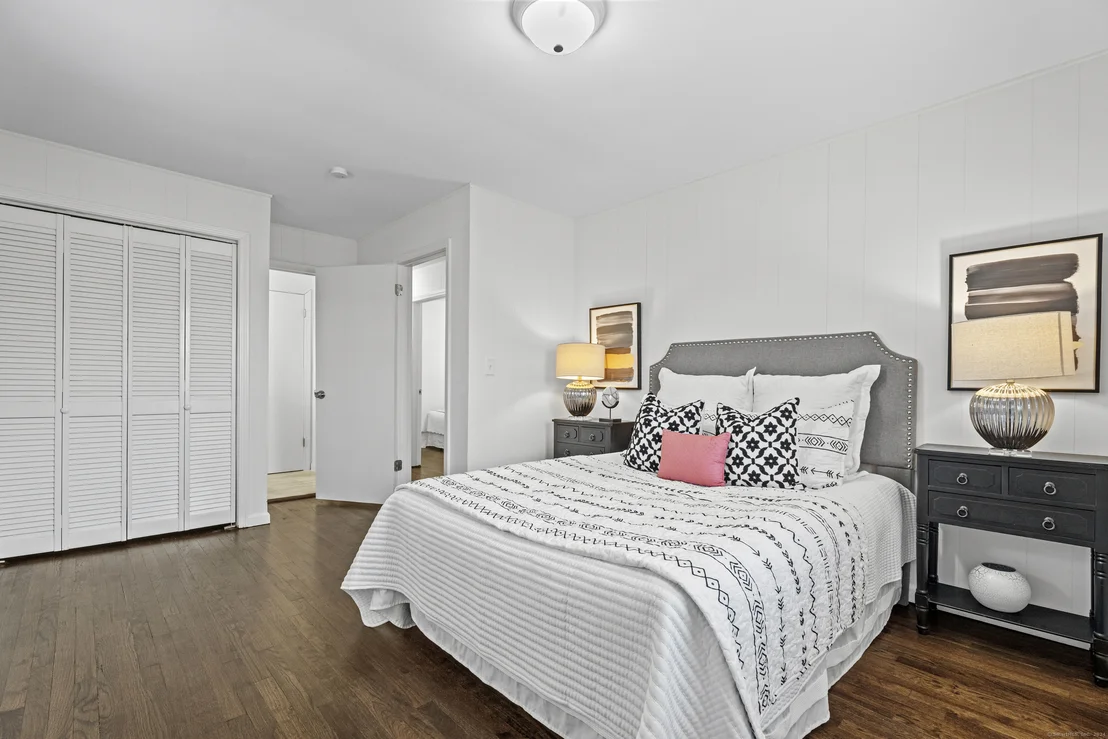 Photo of 10 Ridgetop Road