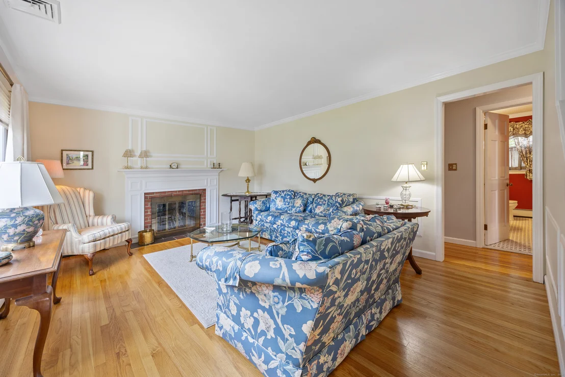 Photo of 57 Bennett Avenue