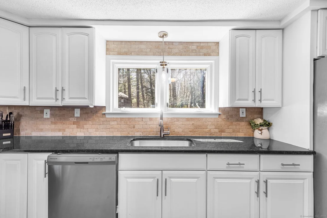 Photo of 611 Halladay Avenue