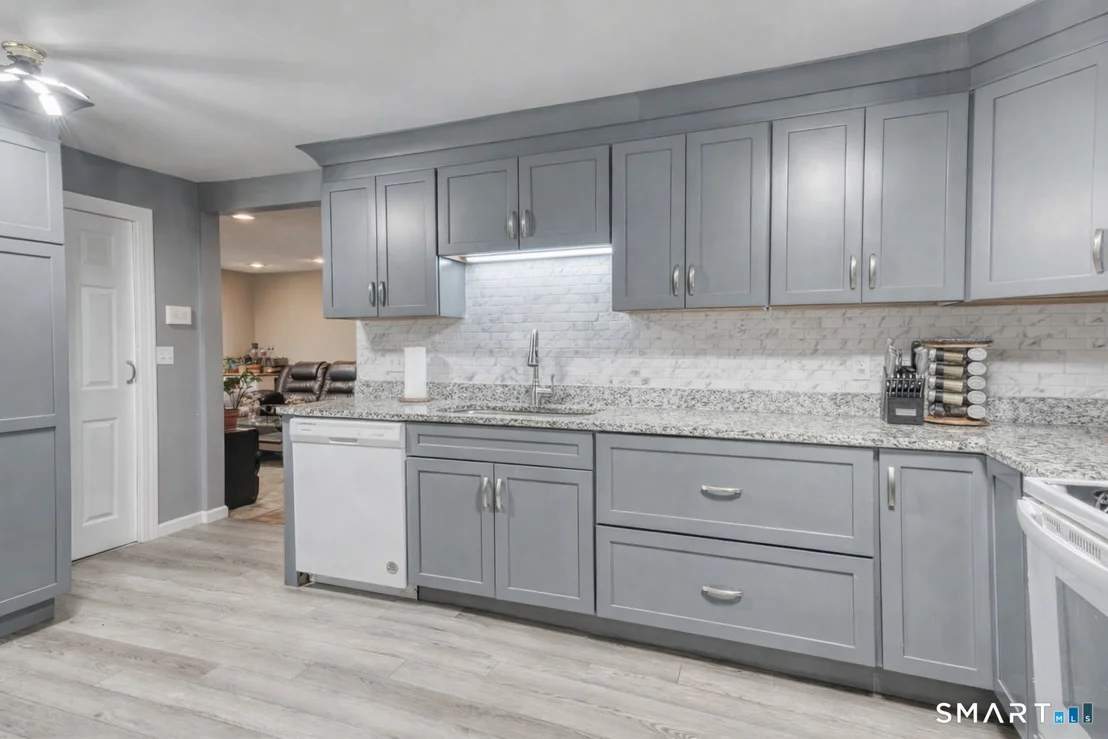 Photo of 40 Cottage Grove Circle