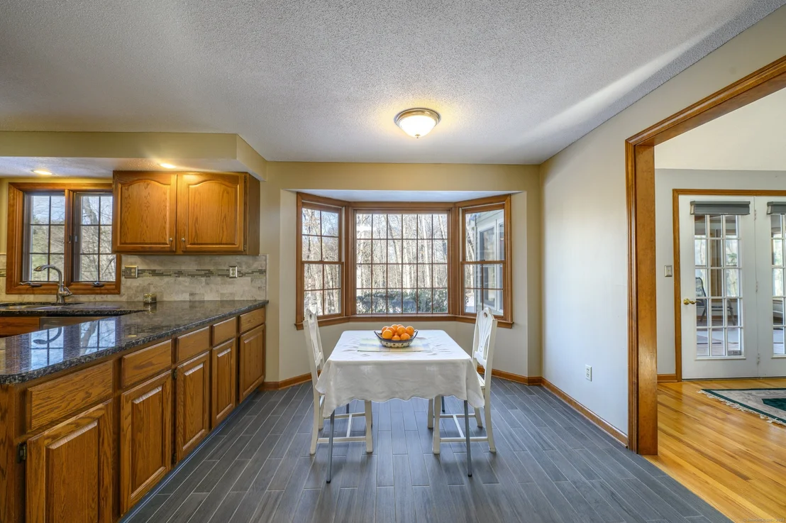 Photo of 1352 Wolf Hill Road