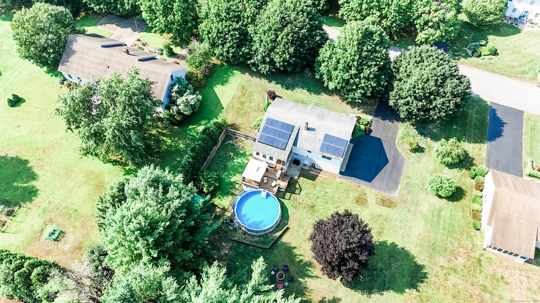 Photo of 33 Fairway Drive