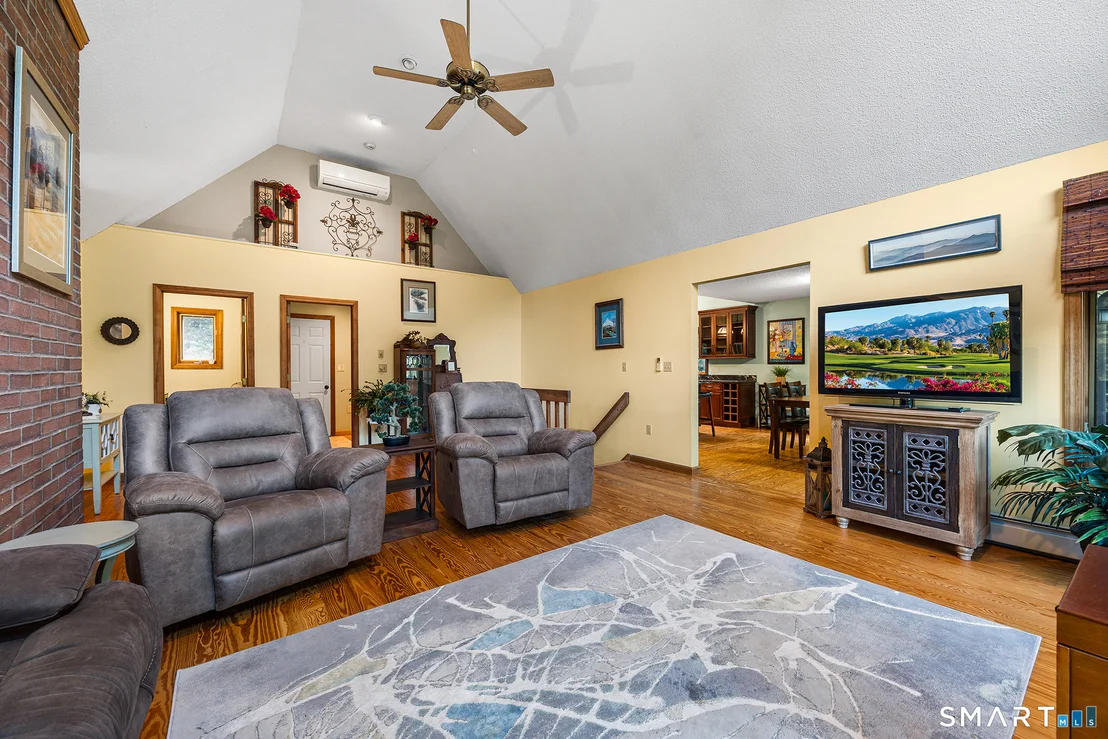 Photo of 78 River Road