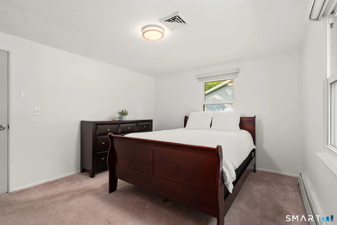 Photo of 143 Southridge Drive
