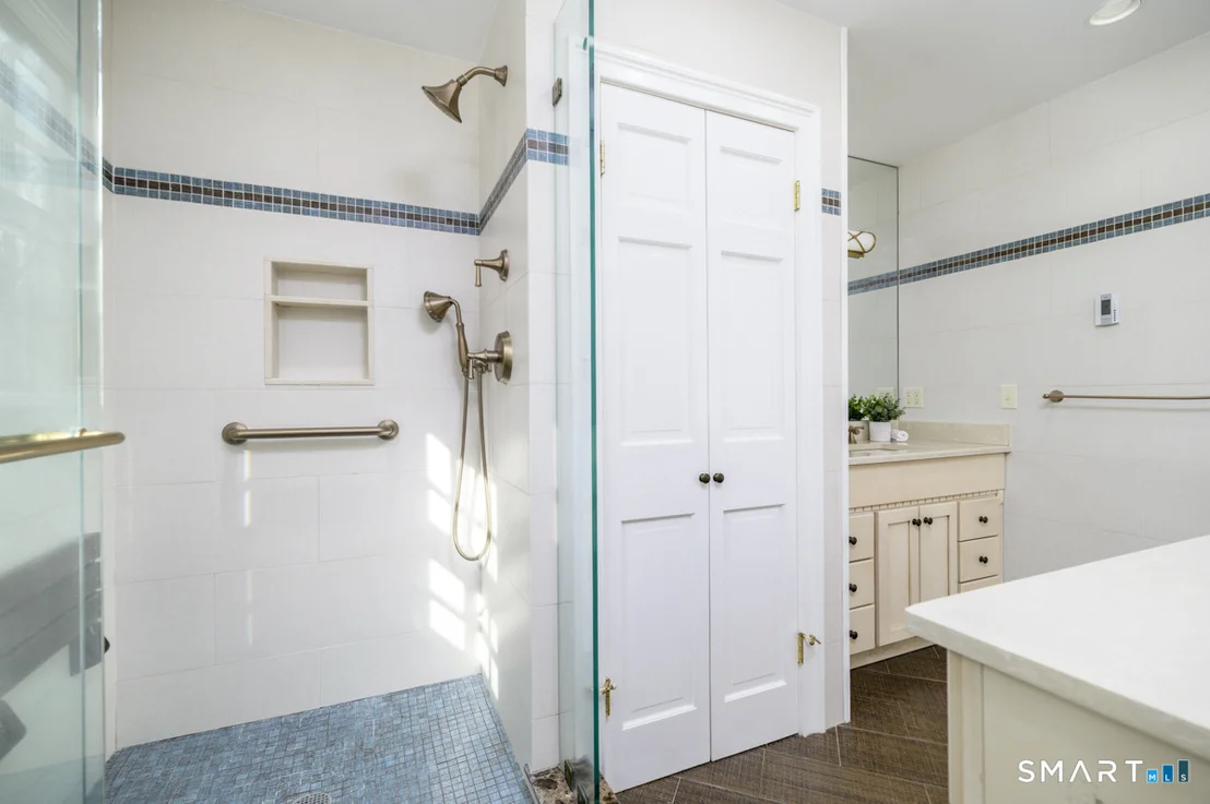 Photo of 1238 Westover Road