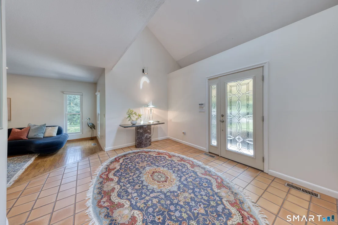 Photo of 73 Greentree Drive