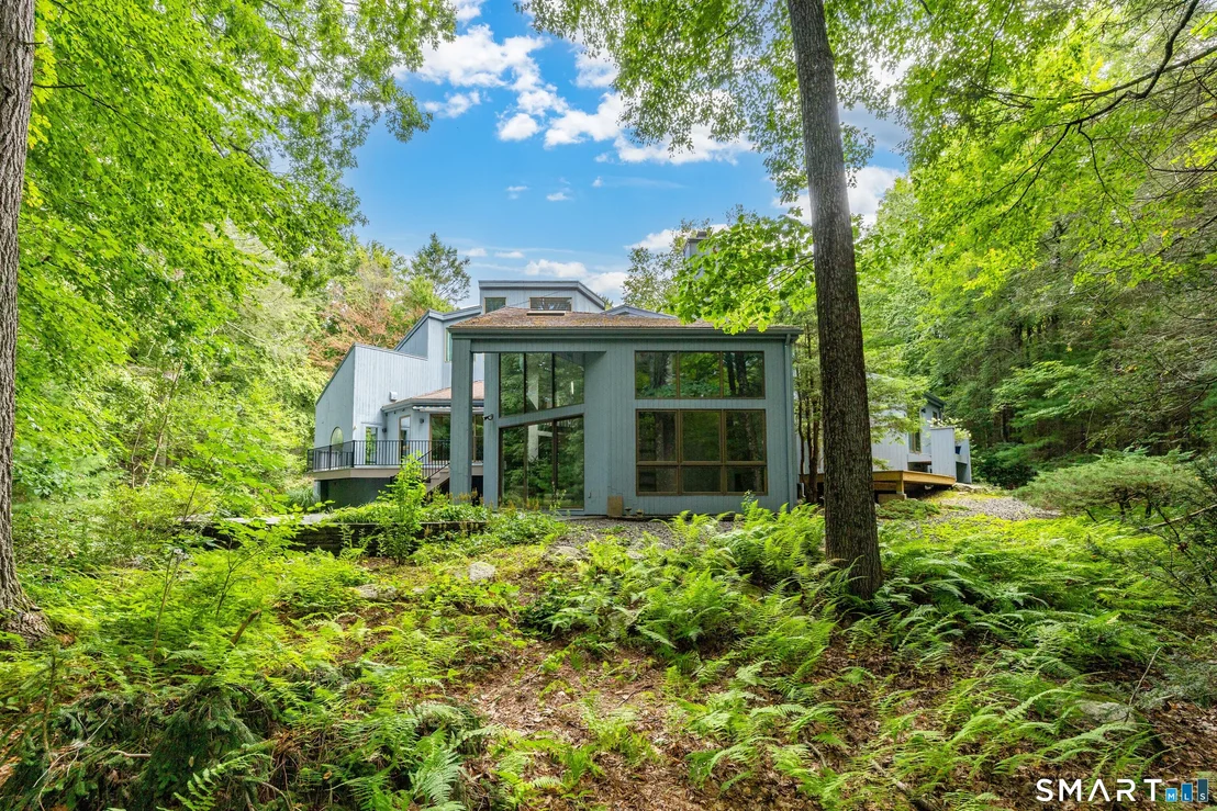 Photo of 411 Cherry Brook Road