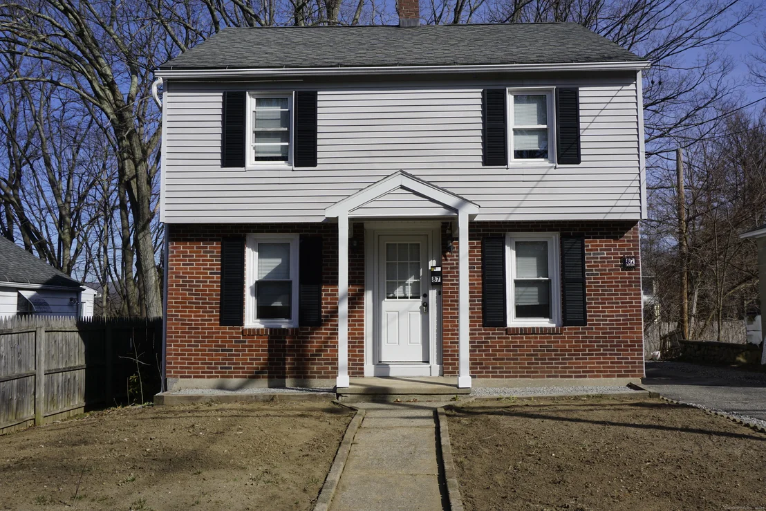 Photo of 87 Rosen Avenue