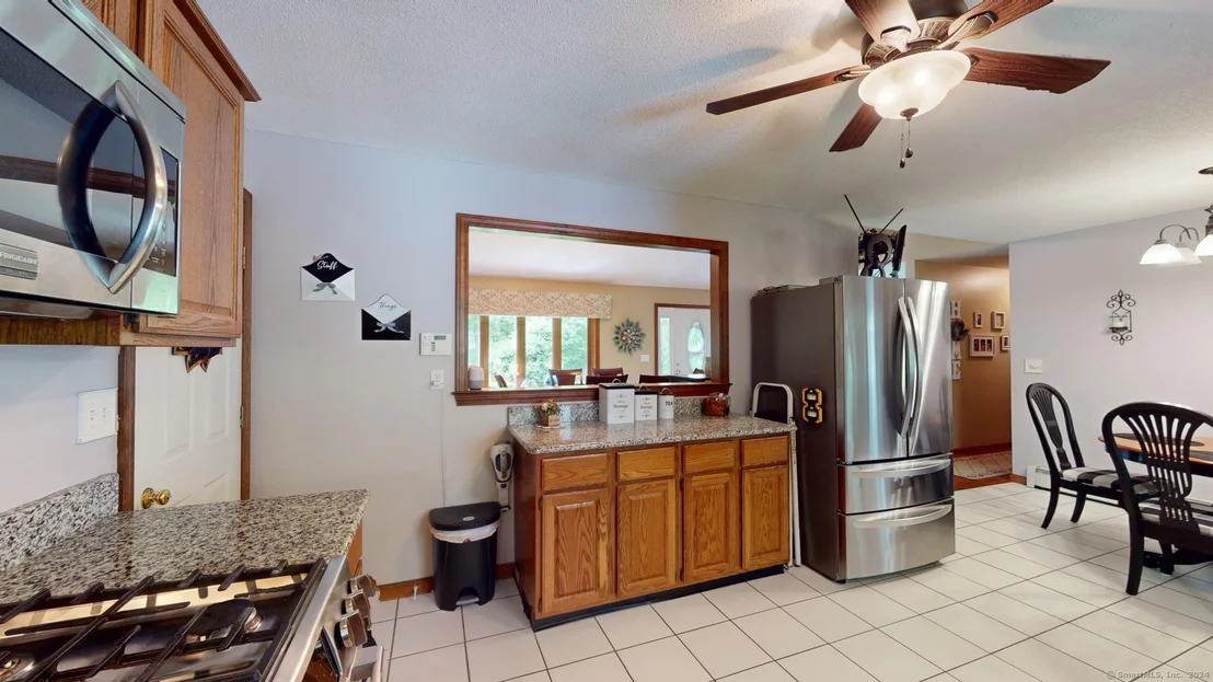 Photo of 305 Broad Brook Road