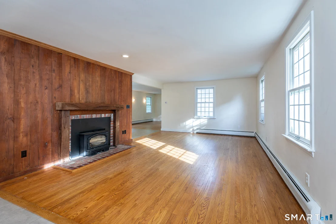 Photo of 124 Botsford Hill Road