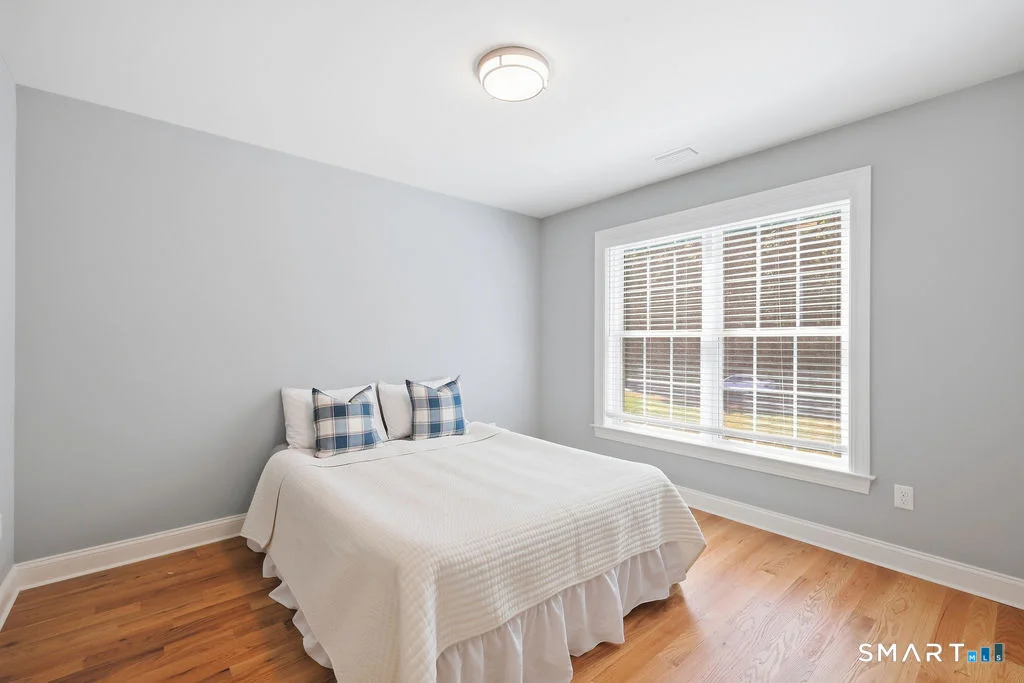 Photo of 21 Wolf Hill Road