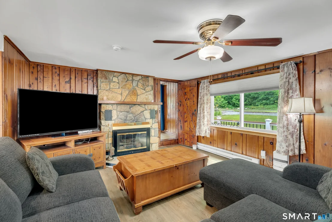 Photo of 51 Lakeview Drive