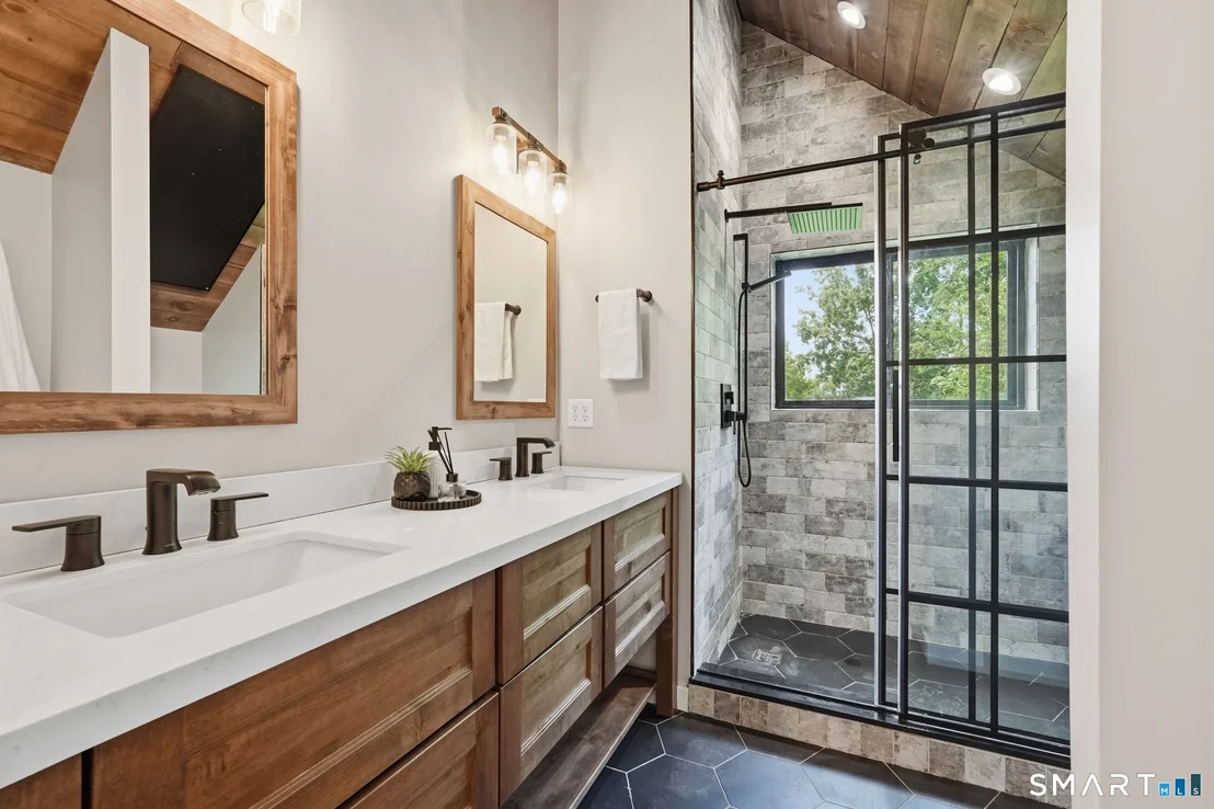 Photo of 3120 Phelps Road