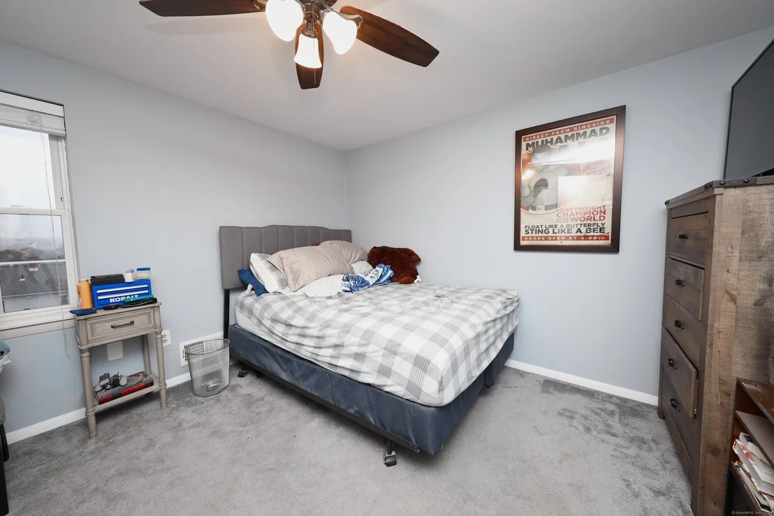 Photo of 242 Kendall Circle