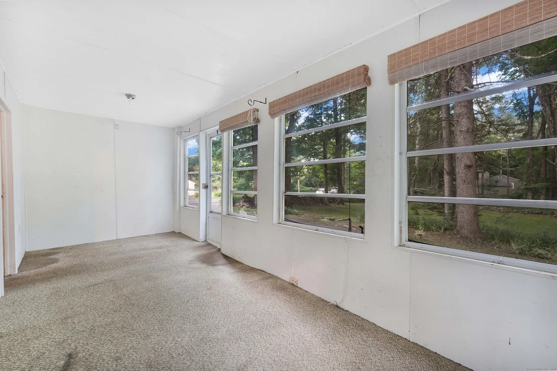Photo of 657 Colebrook Road