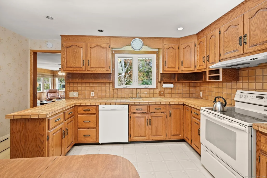 Photo of 90 Lu Manor Drive