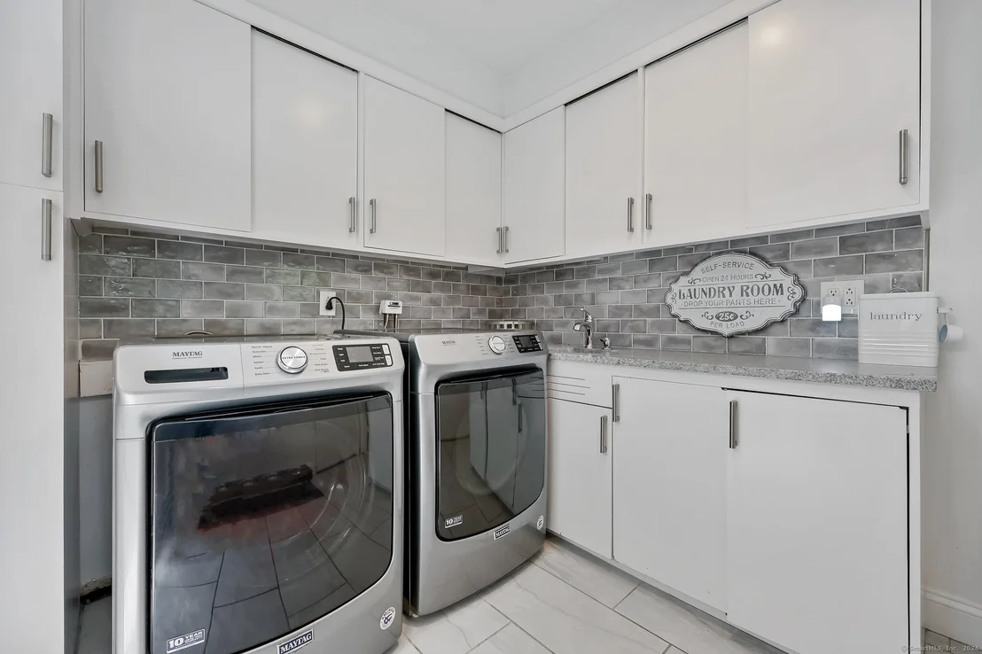 Photo of 109 Meadowcrest Drive