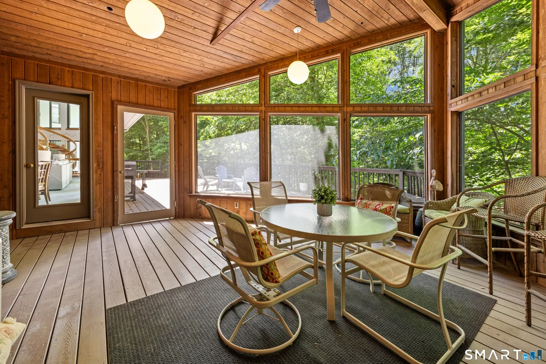 Photo of 25 Surrey Drive
