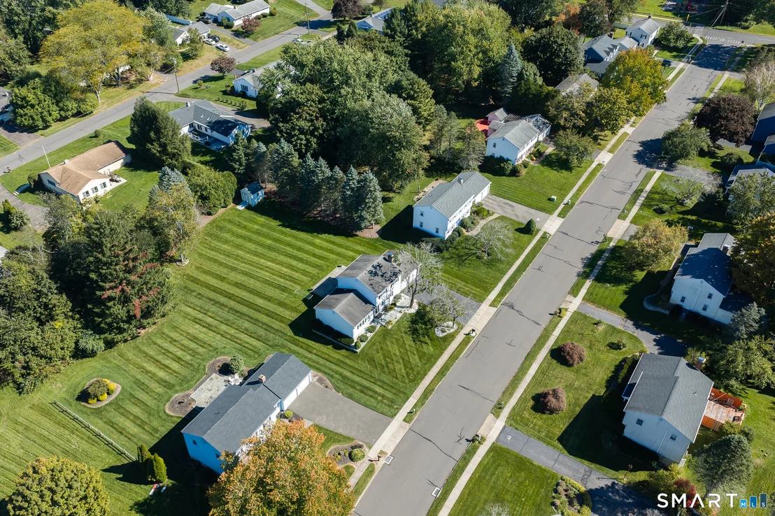 Photo of 450 Cardinal Lane