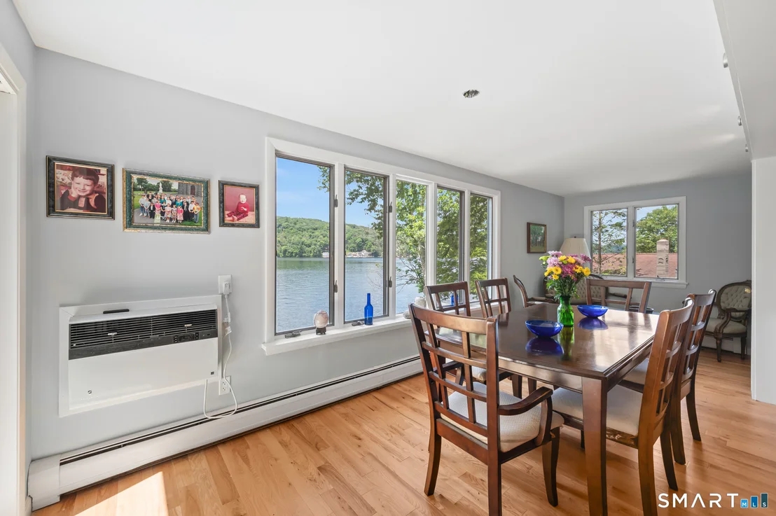 Photo of 752 Lake Drive