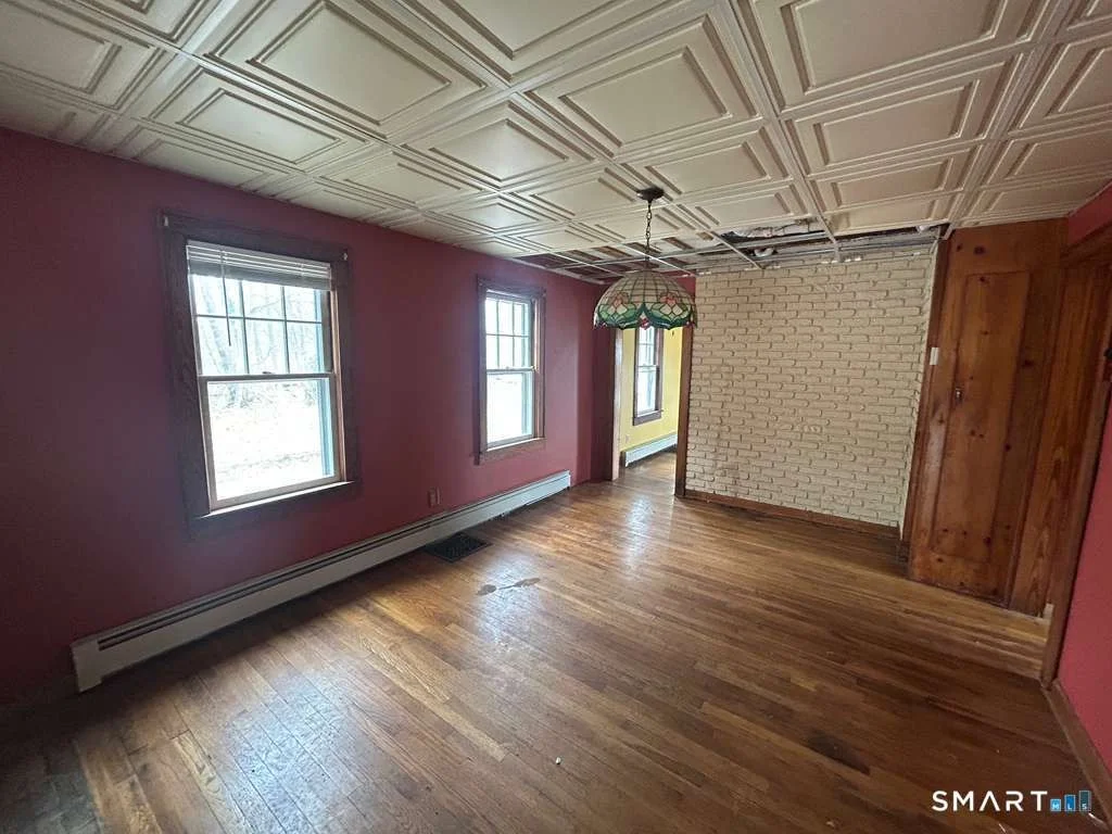 Photo of 17 Comstock Avenue