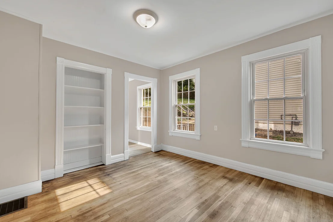 Photo of 36 Oak Street
