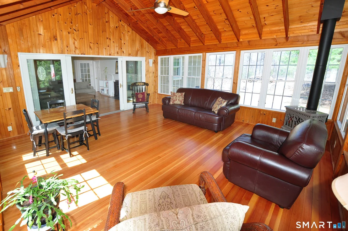 Photo of 98 Andrew Drive