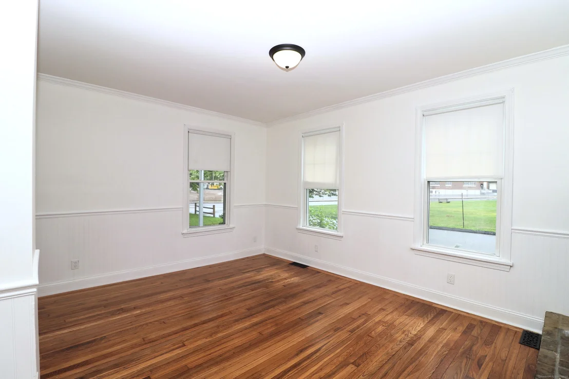 Photo of 17 Maple Street