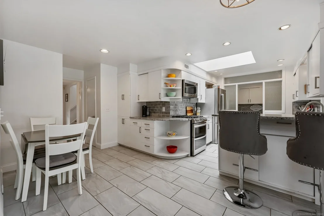 Photo of 109 Meadowcrest Drive
