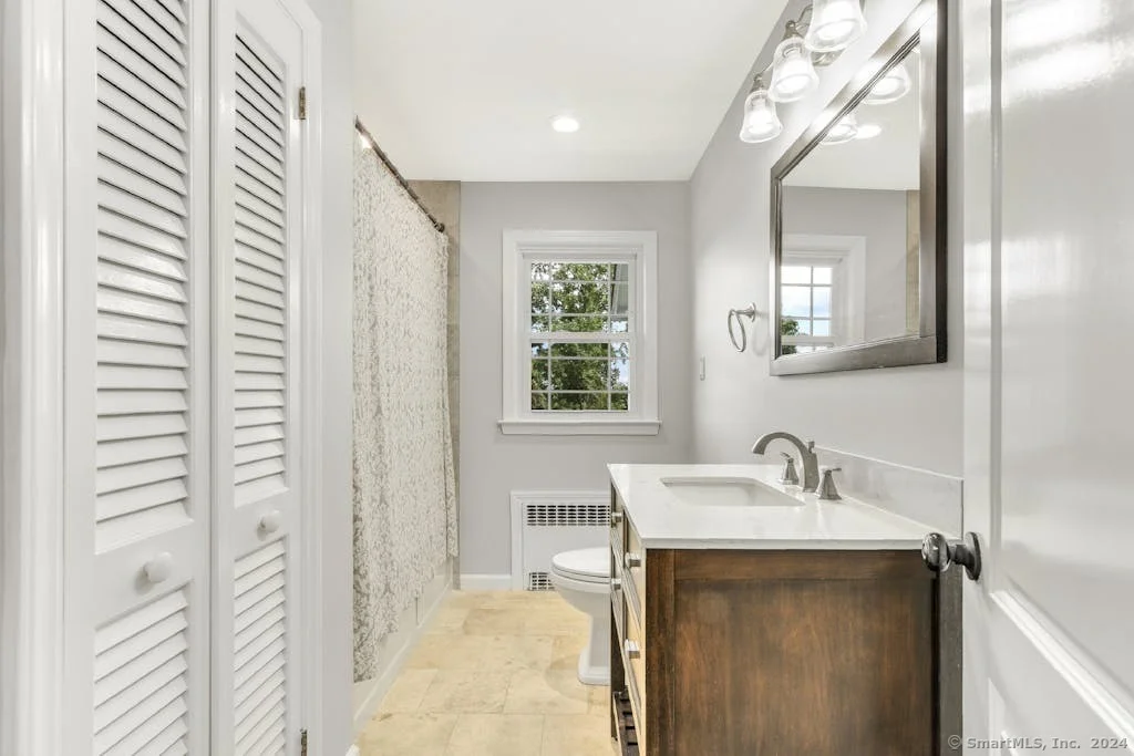Photo of 640 Shelton Road