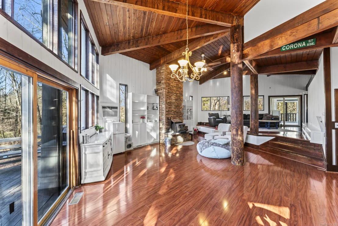Photo of 9 Tanglewood Lane