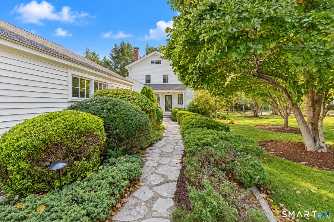Photo of 2 Pomperaug Road